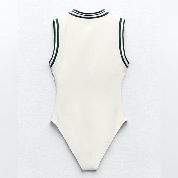 Zara Deep V Neck Bodysuit - Picture 3 of 4